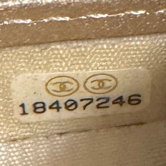 CHANEL Card holder - Picture 2 of 2